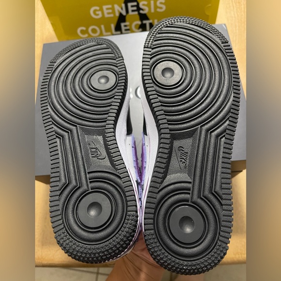 NWT Custom Limited Edition Nike AF1’s Wmn Size 5 - Picture 11 of 12